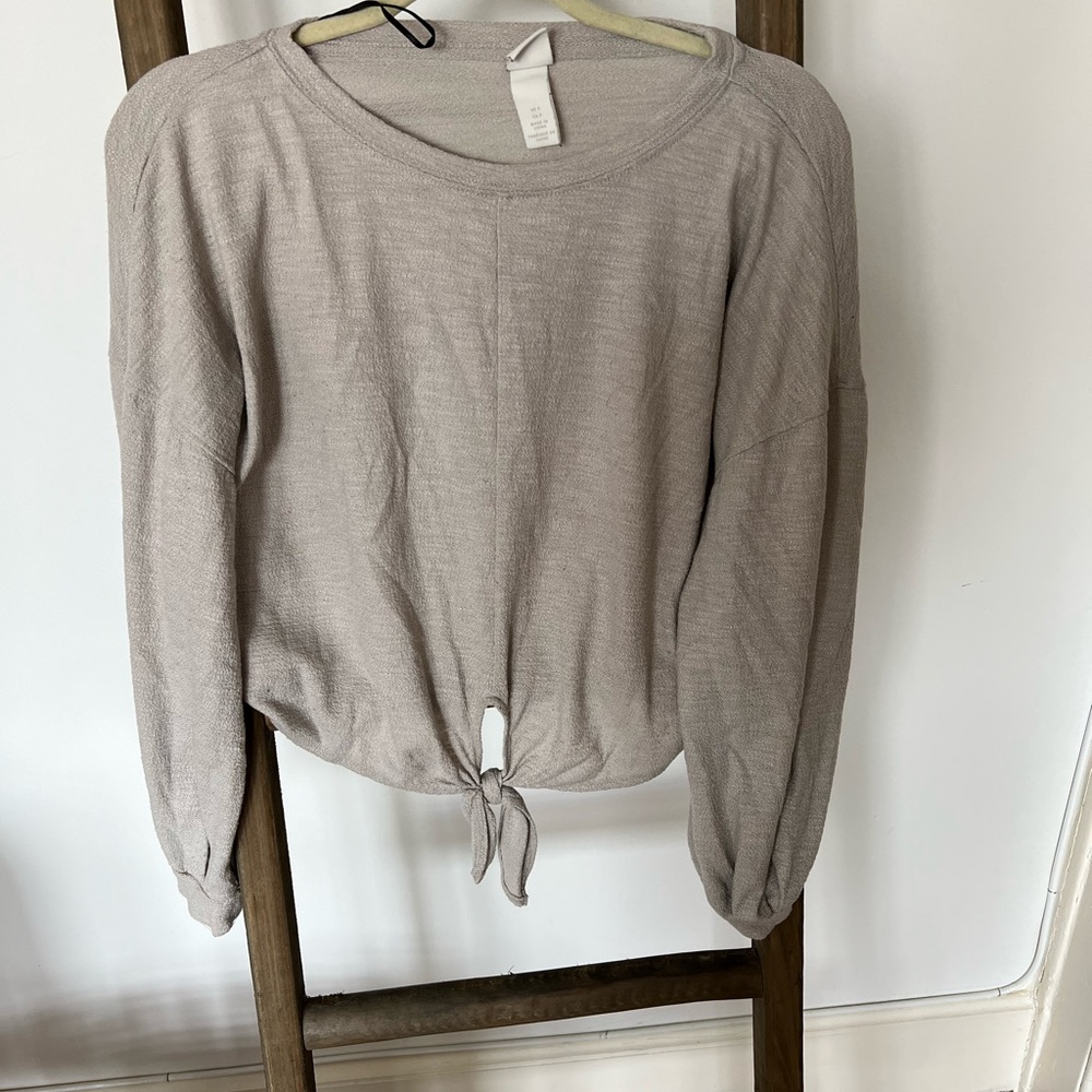 H&M lightweight long sleeve knot top